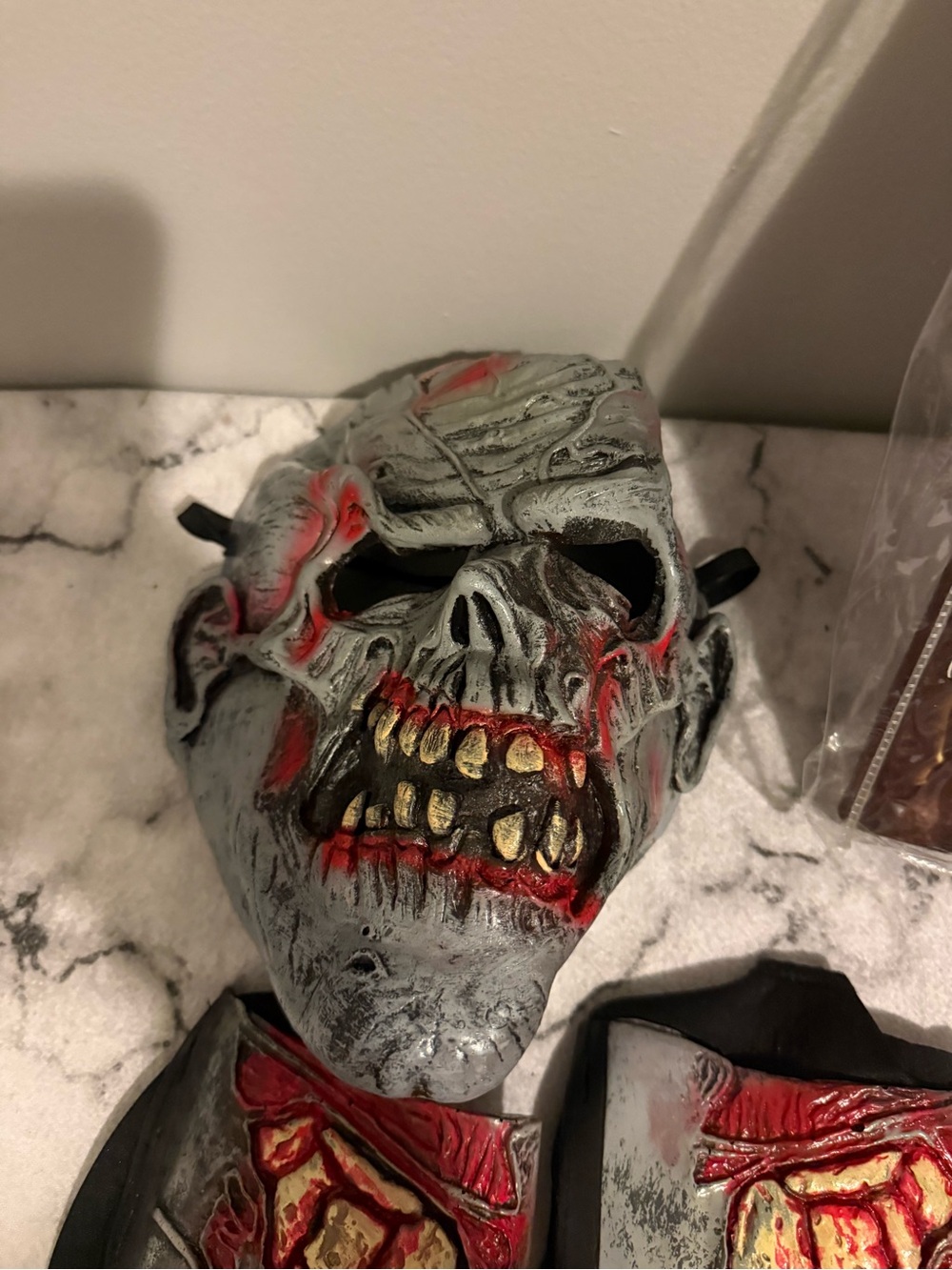 Instant Zombie Kit - Picture 4 of 4